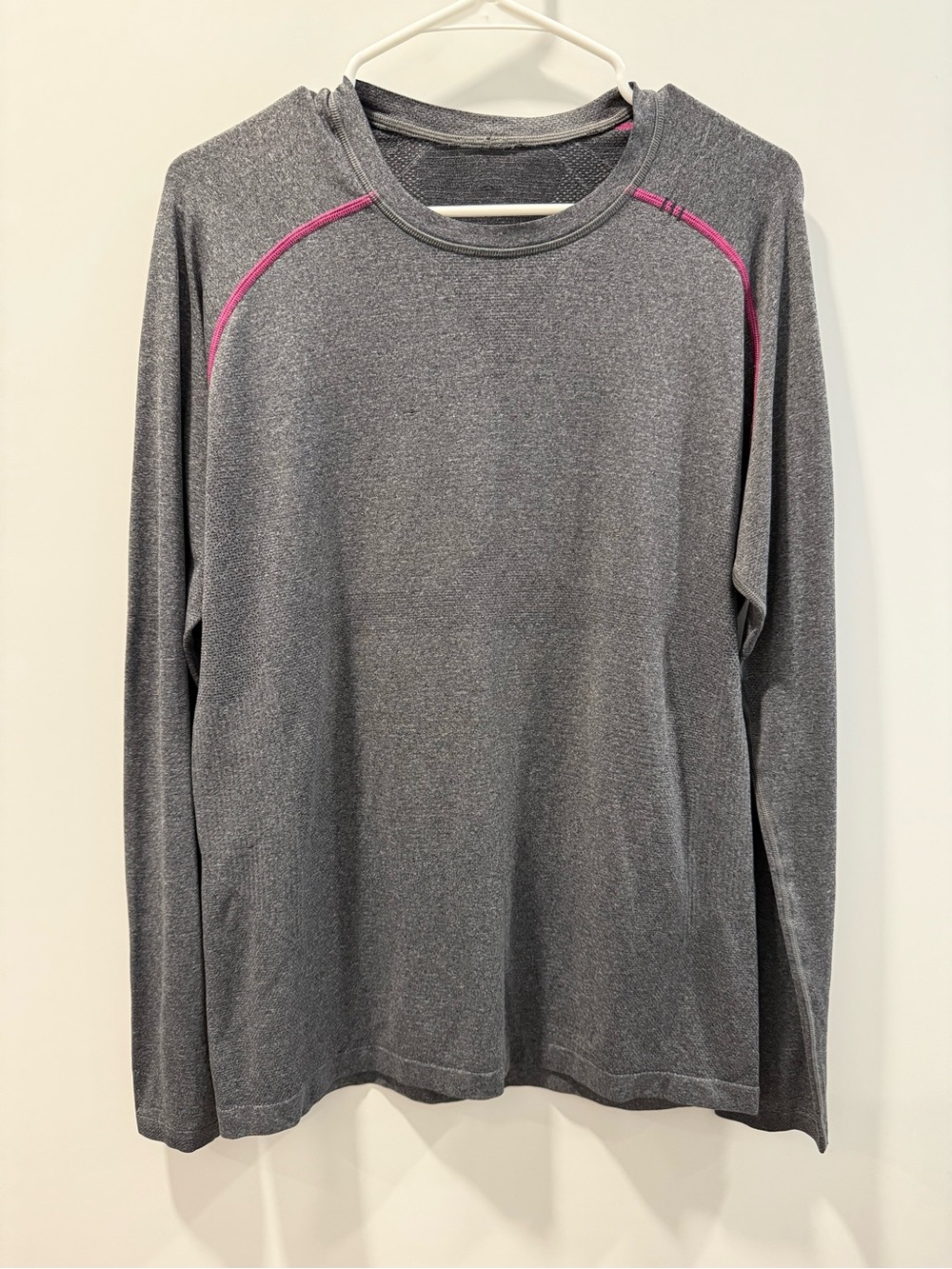 Lululemon Swiftly Tech Men’s Long Sleeve Top